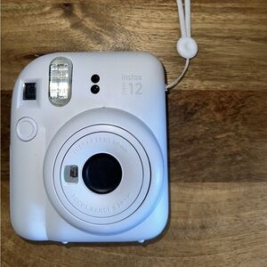 Instax mini 12 — white